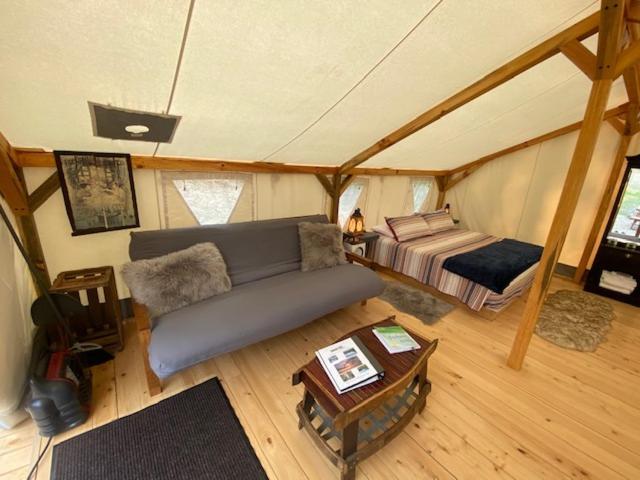 Umpqua's Last - Wilderness Cabins, Rv Park & Glamping Idleyld Park
