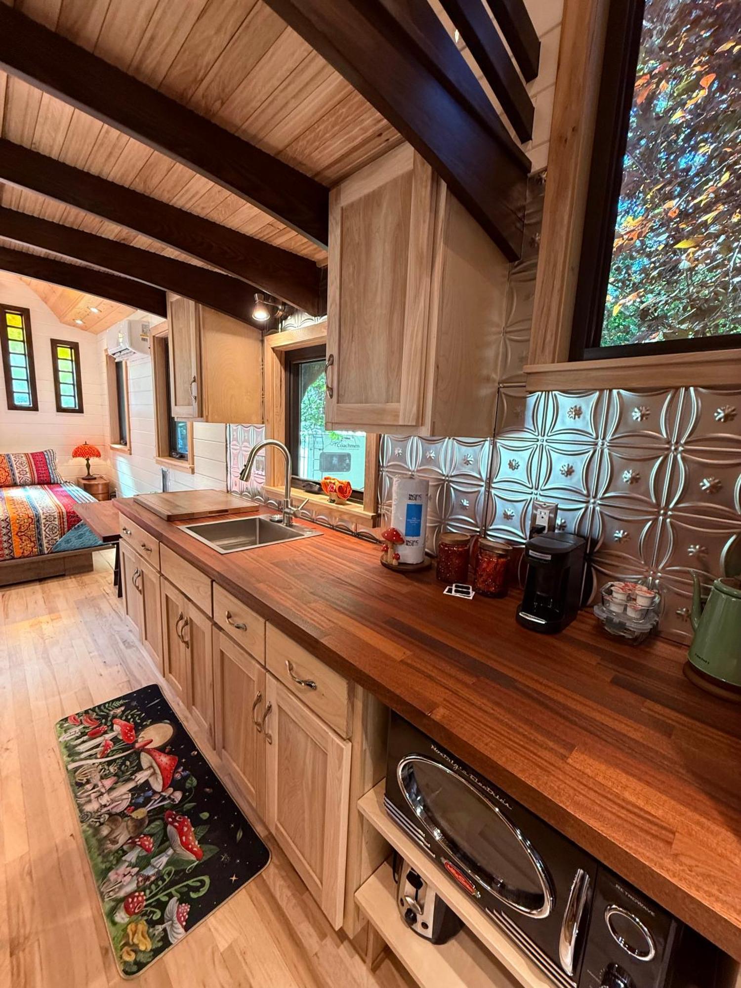 Umpqua's Last - Wilderness Cabins, Rv Park & Glamping Idleyld Park